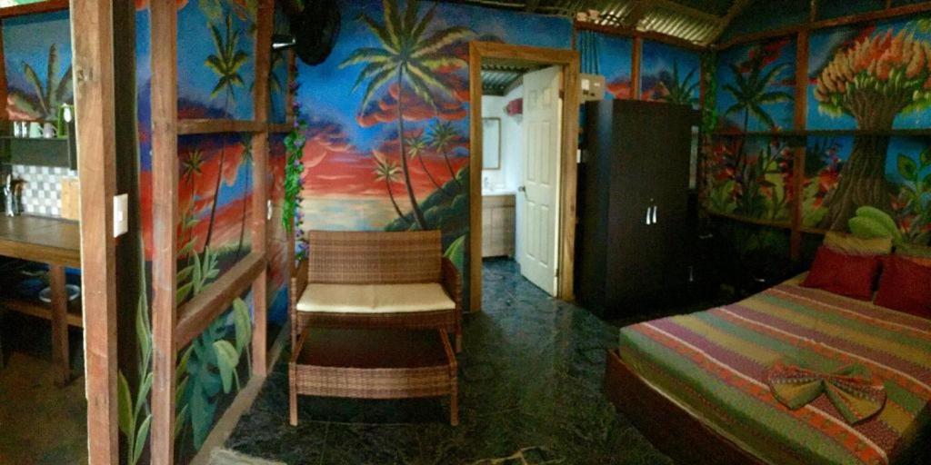 Oasis Beachfront Hostel Πουέρτο Λιμόν Εξωτερικό φωτογραφία